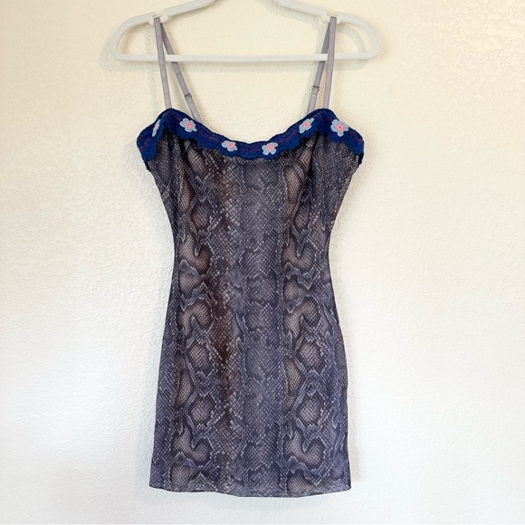 Danielle Guizio Crochet Flower Trim Snakeskin Print Mesh Mini Bodycon Dress - Picture 2 of 5
